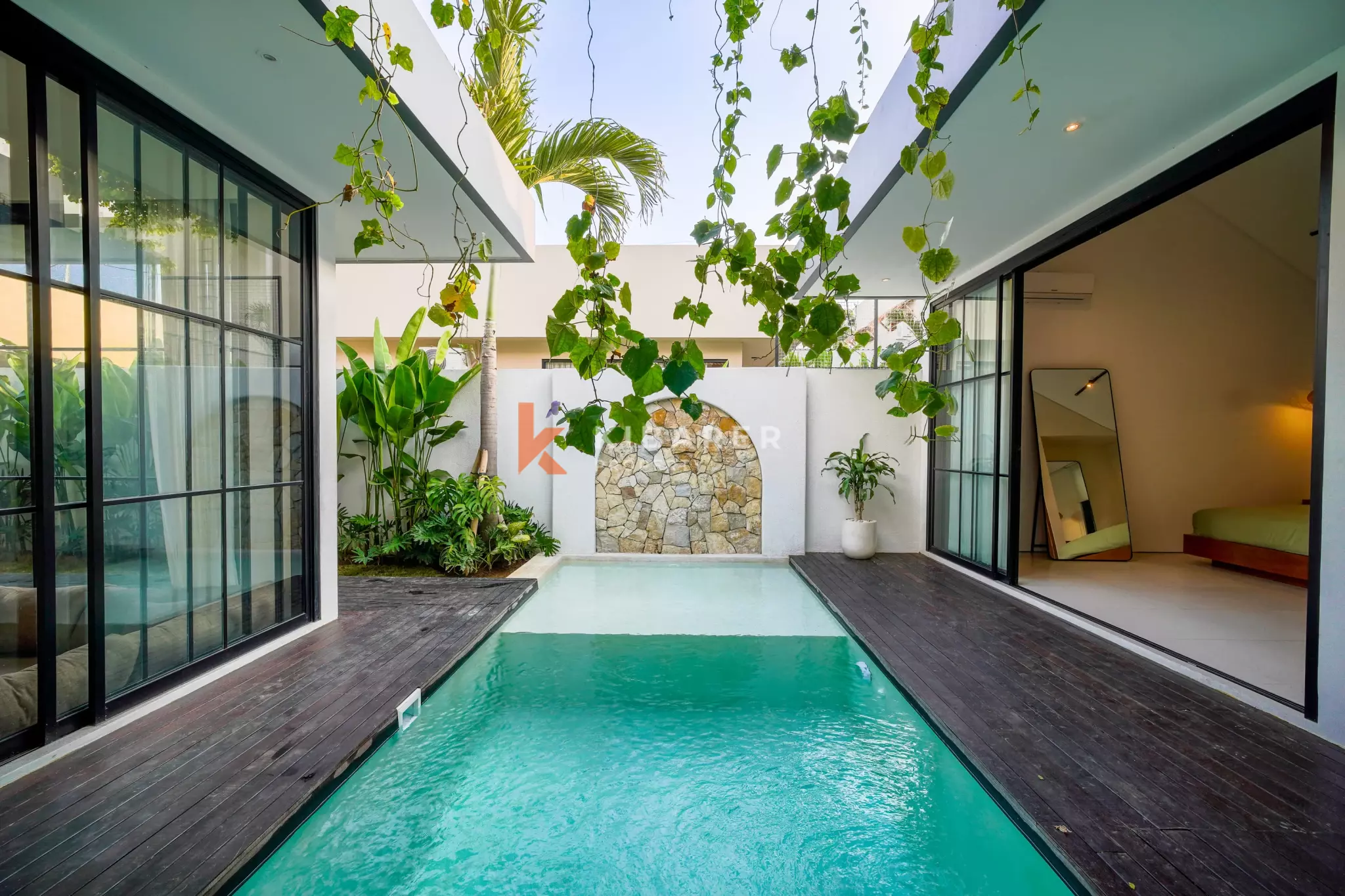 Stylish Two-Bedroom Villa with Private Pool in Tabanan — image 2