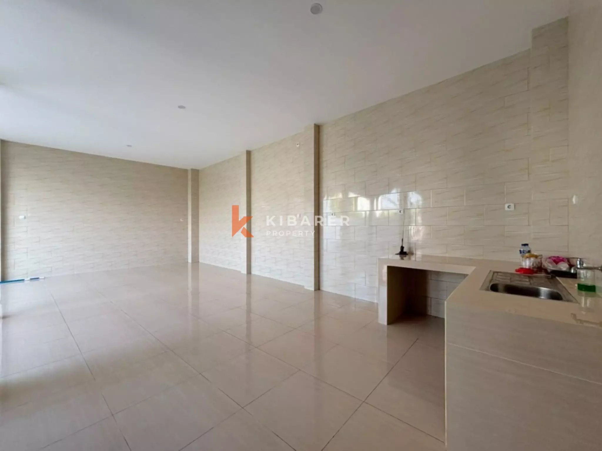 Rooftop Villa with 2 Bedrooms Unfurnished in Tumbak Bayuh — image 4