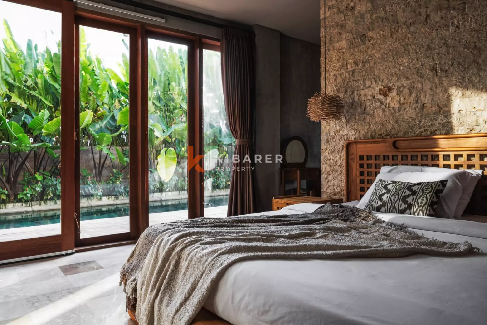 Elegant Four-Bedroom Villa with Private Pool in Cemagi — image 10