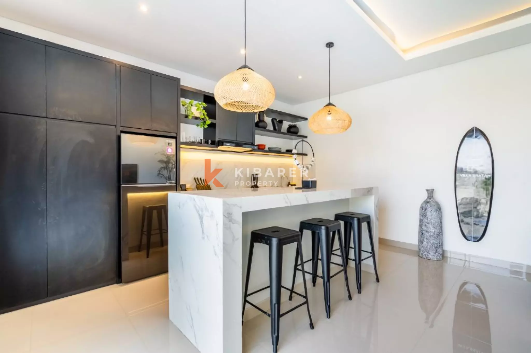 Three-Bedroom Tropical Style Villa with Swimming Pool in Canggu — image 7