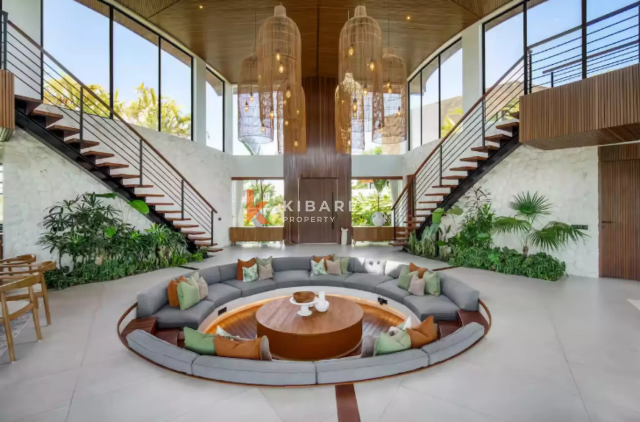 Luxury Residence with Garden – Five-Bedroom Villa in Tumbak Bayuh — image 3