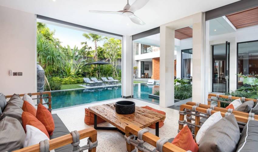 Kerobokan Villa 3907 — image 13