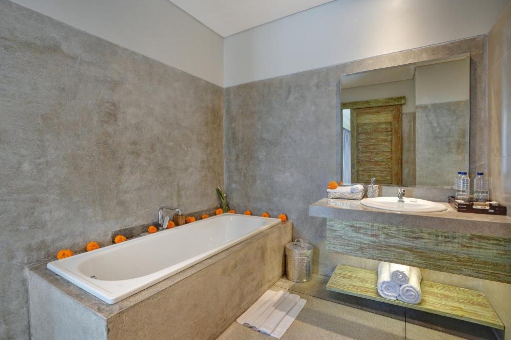 Stylish Beachside Nook 1 Bedroom Private Villa in Canggu — image 7
