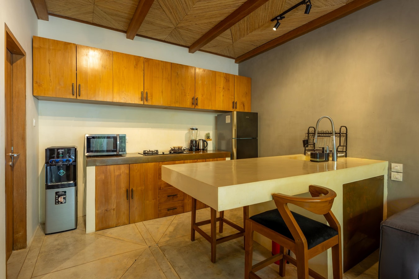 1BR Luxe Canggu Villa | Pool, Bath & Work Desk in Canggu, Bali — image 5