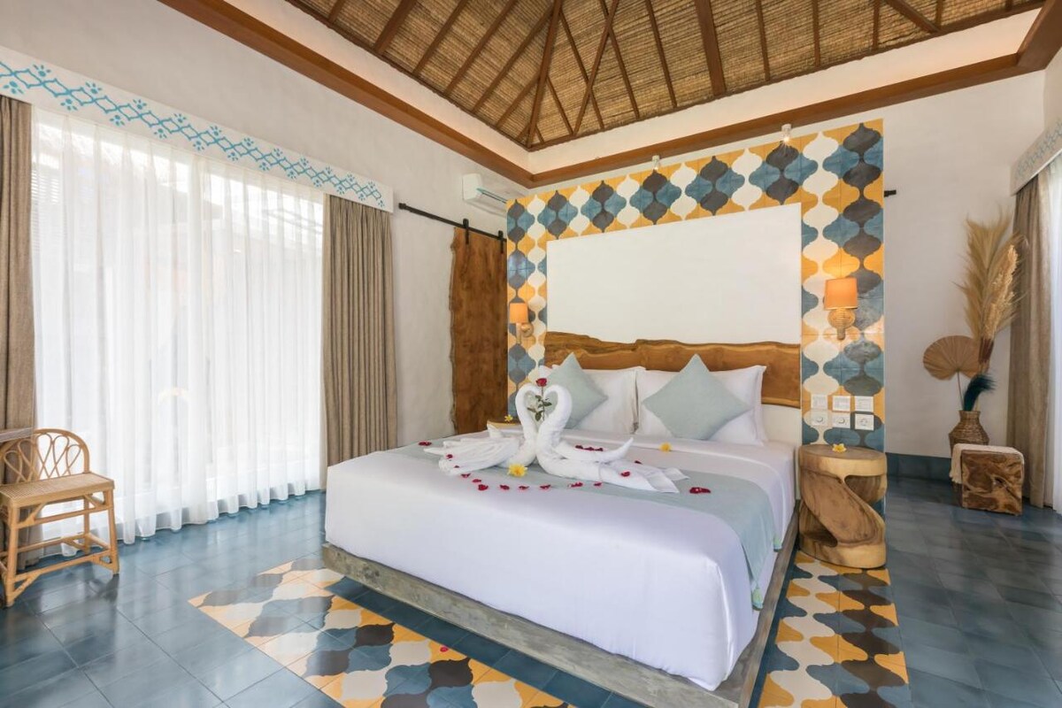 Teakwood Modern Sanctuary 3 Bedroom Private Villa in Canggu — image 3