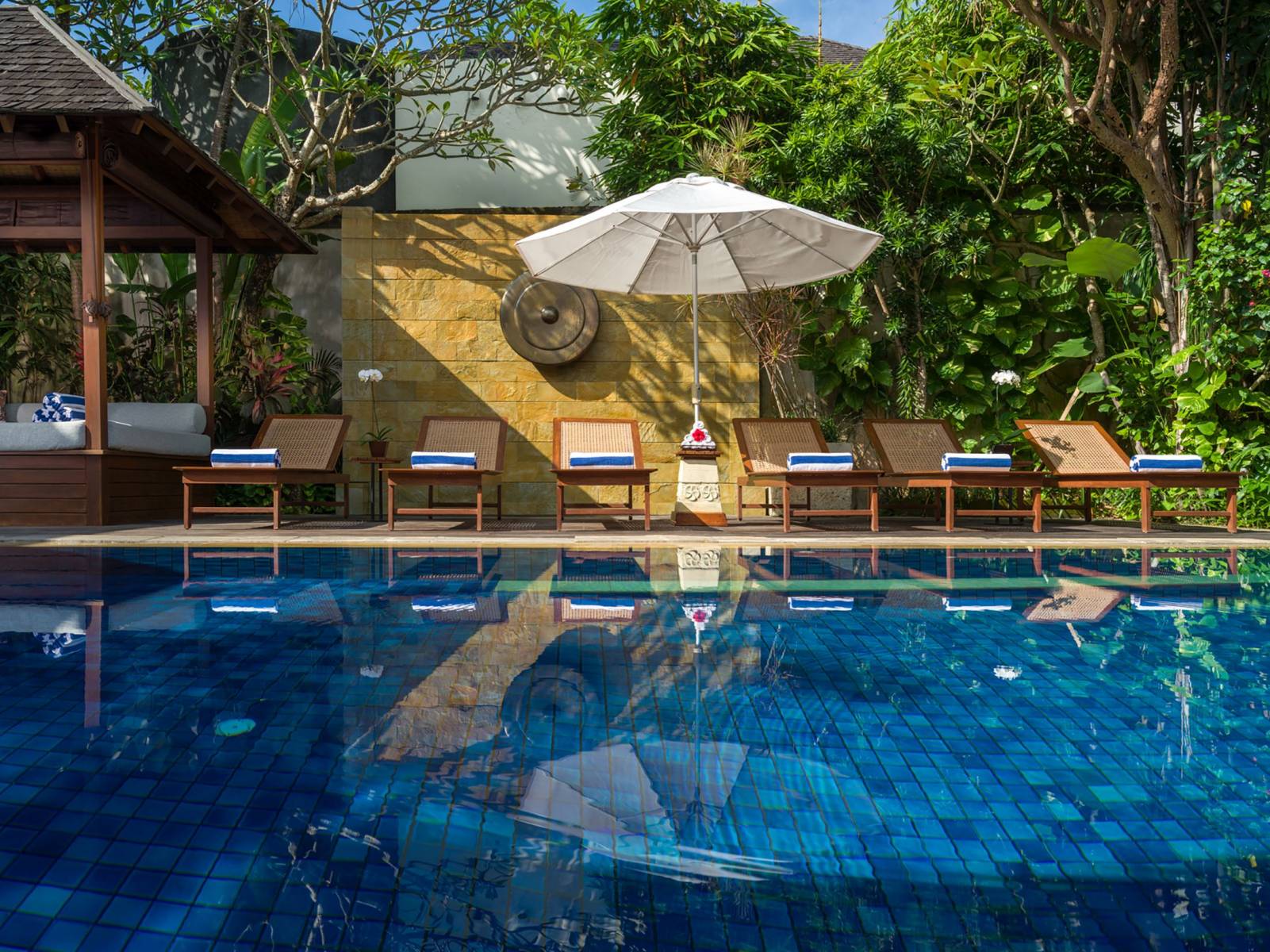 Seminyak Villa 3933 — image 1