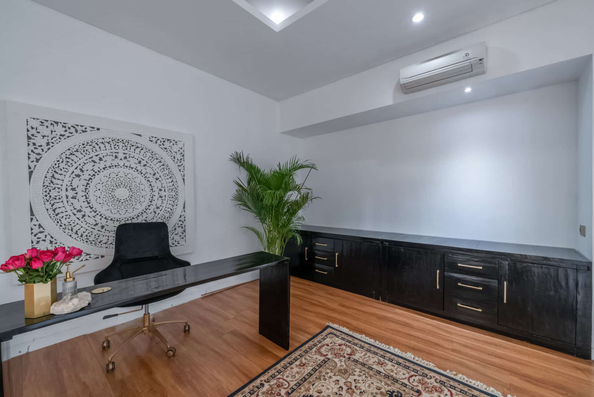 3 Bedroom Villa in Central Berawa for monthly rental — image 13