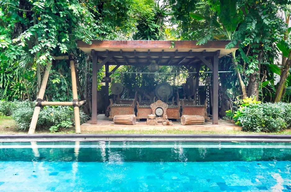 3-Bedroom Villa with Private Pool & Spacious Garden in Sanur, Bali — image 3