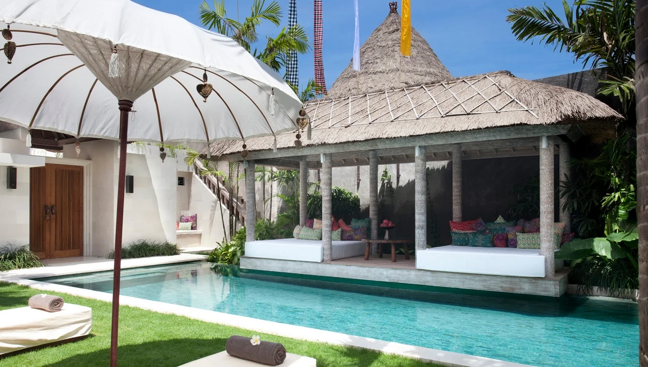 3-Bedroom Tropical Villa with Pool & Rooftop Deck in Central Seminyak – BVI97 — image 3