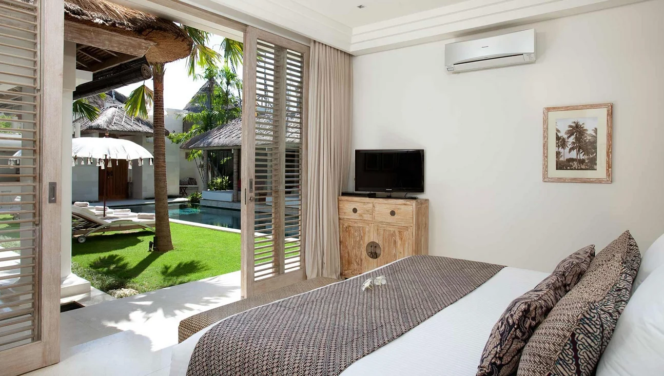 3-Bedroom Tropical Villa with Pool & Rooftop Deck in Central Seminyak – BVI97 — image 9