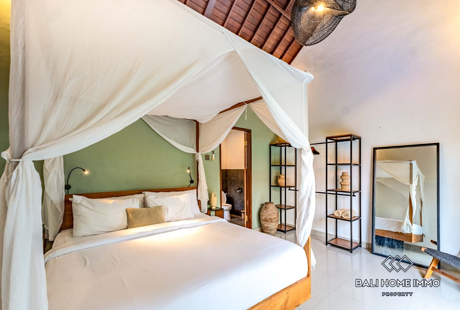 3 Bedroom Family Villa For Rent in Canggu Berawa — image 10
