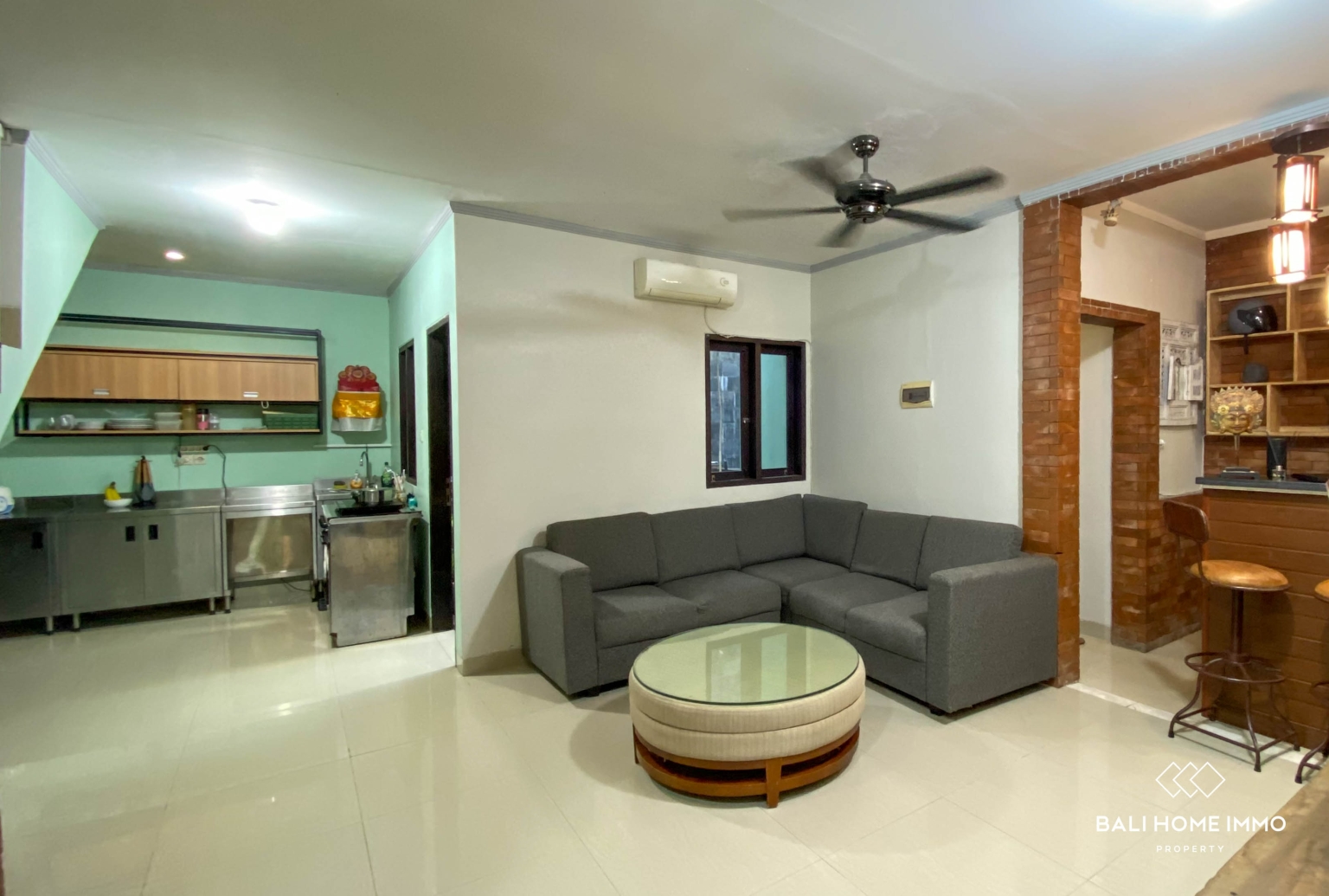 3-Bedroom Townhouse for Rent in Kerobokan — image 1