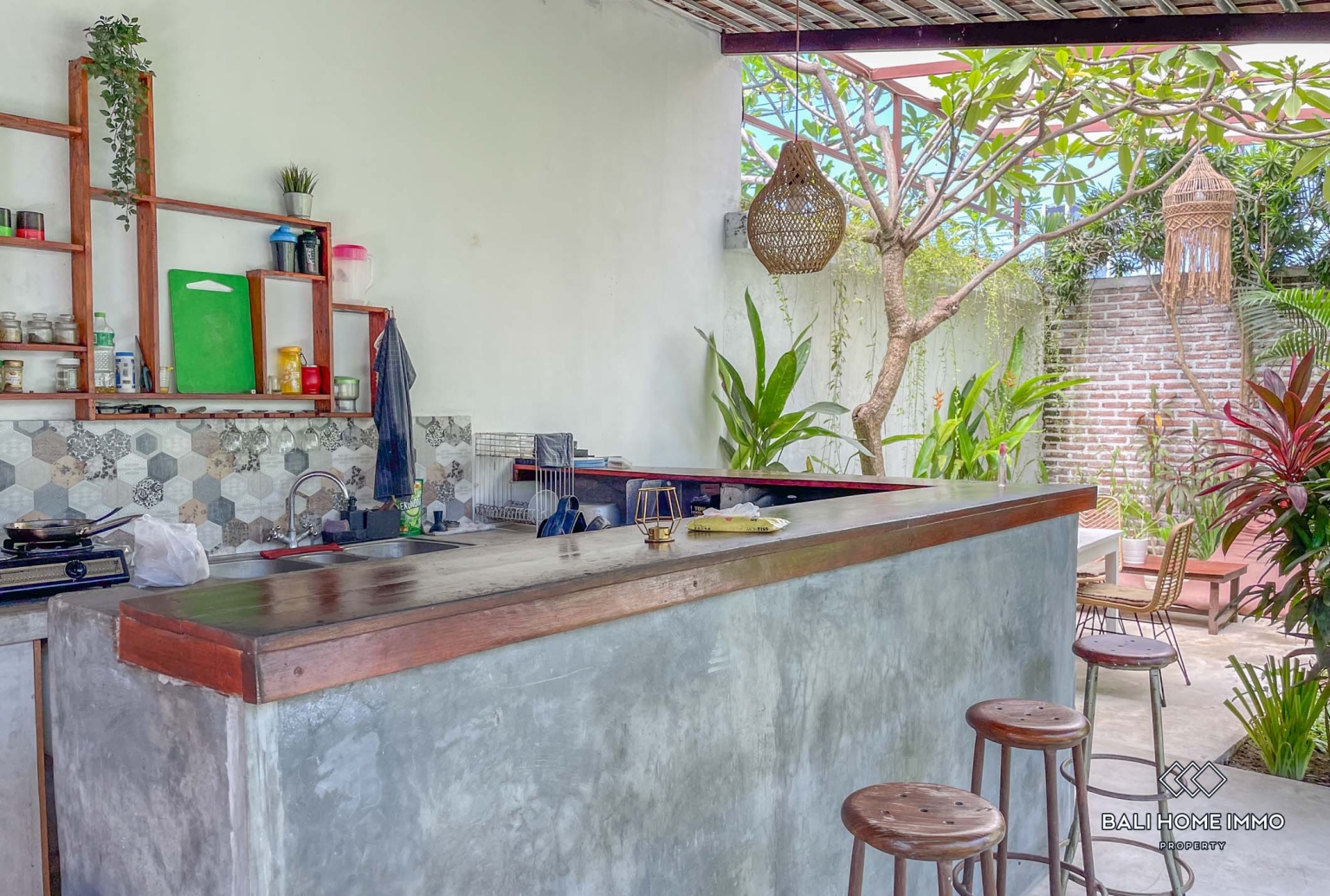 3 Bedrooms guest house for long term rental in Bali Canggu Berawa — image 2