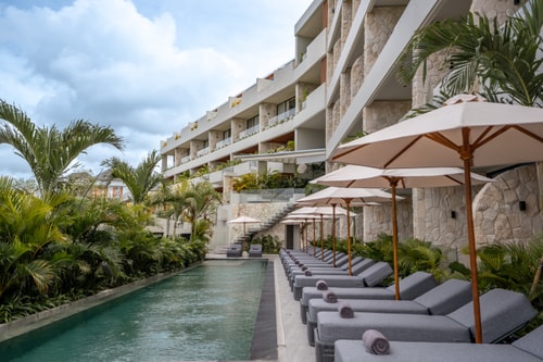 Elegant 1BR Canggu | Pool & Sunset Paddy Balcony in Canggu, Bali — image 16