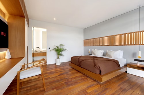 Canggu Escape 2BR Villa w/ Rooftop and Plunge Pool in Canggu, Bali — image 16