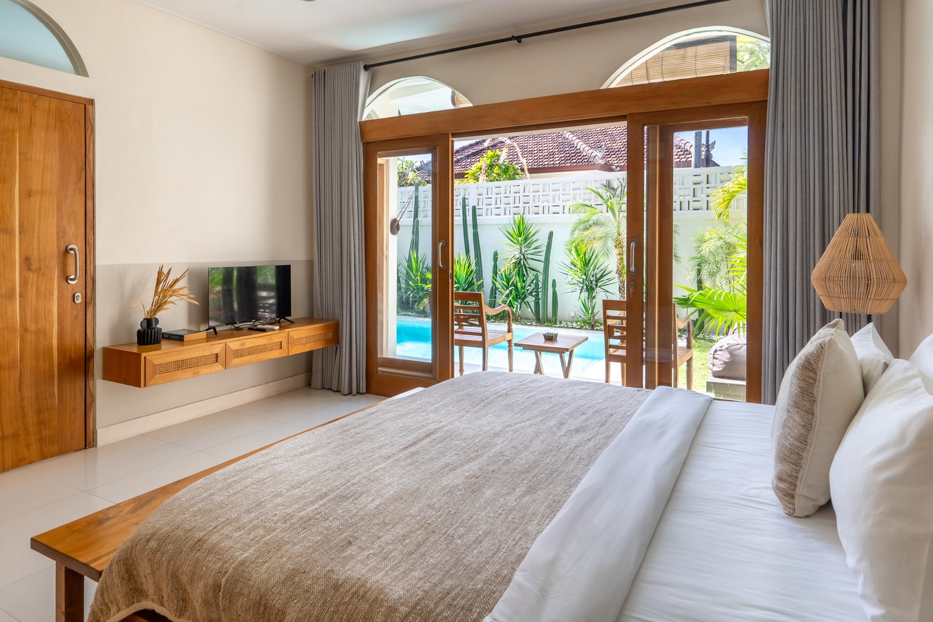 2BR Prime Location Umalas Villa | Pool, Near Cafés in Canggu, Bali — image 5