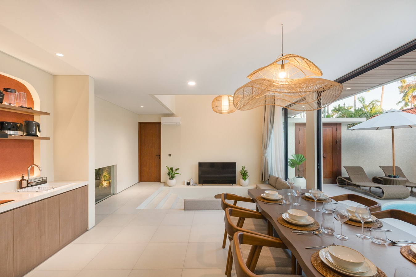 Casa Écru 1 - 3 Bedroom Villa with Pool, Berawa in Tibubeneng, Bali — image 7