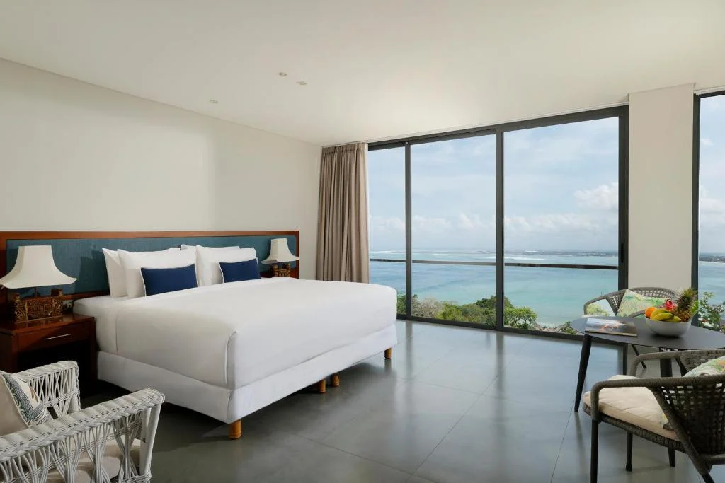 3-Bedroom Cliffside Villa with Ocean View & Private Pool in Jimbaran, Bali — image 11