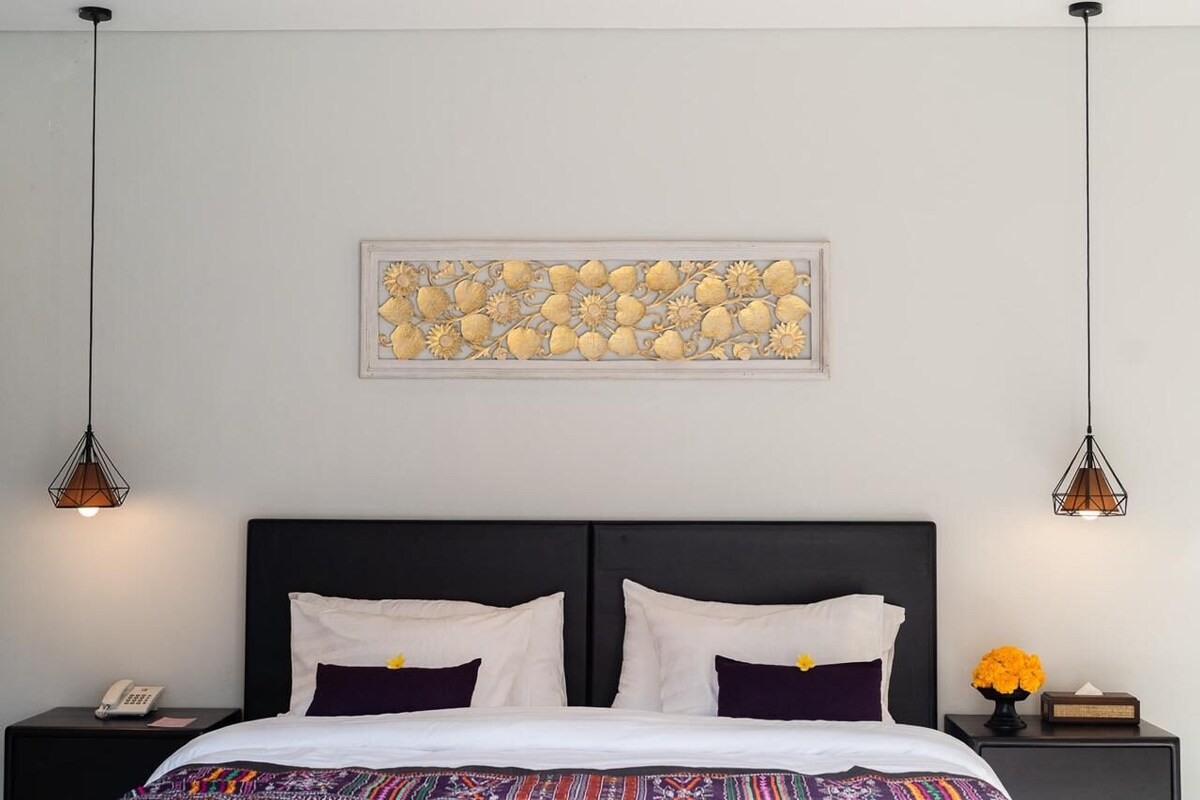 Stylish Beachside Nook 1 Bedroom Private Villa in Canggu — image 6
