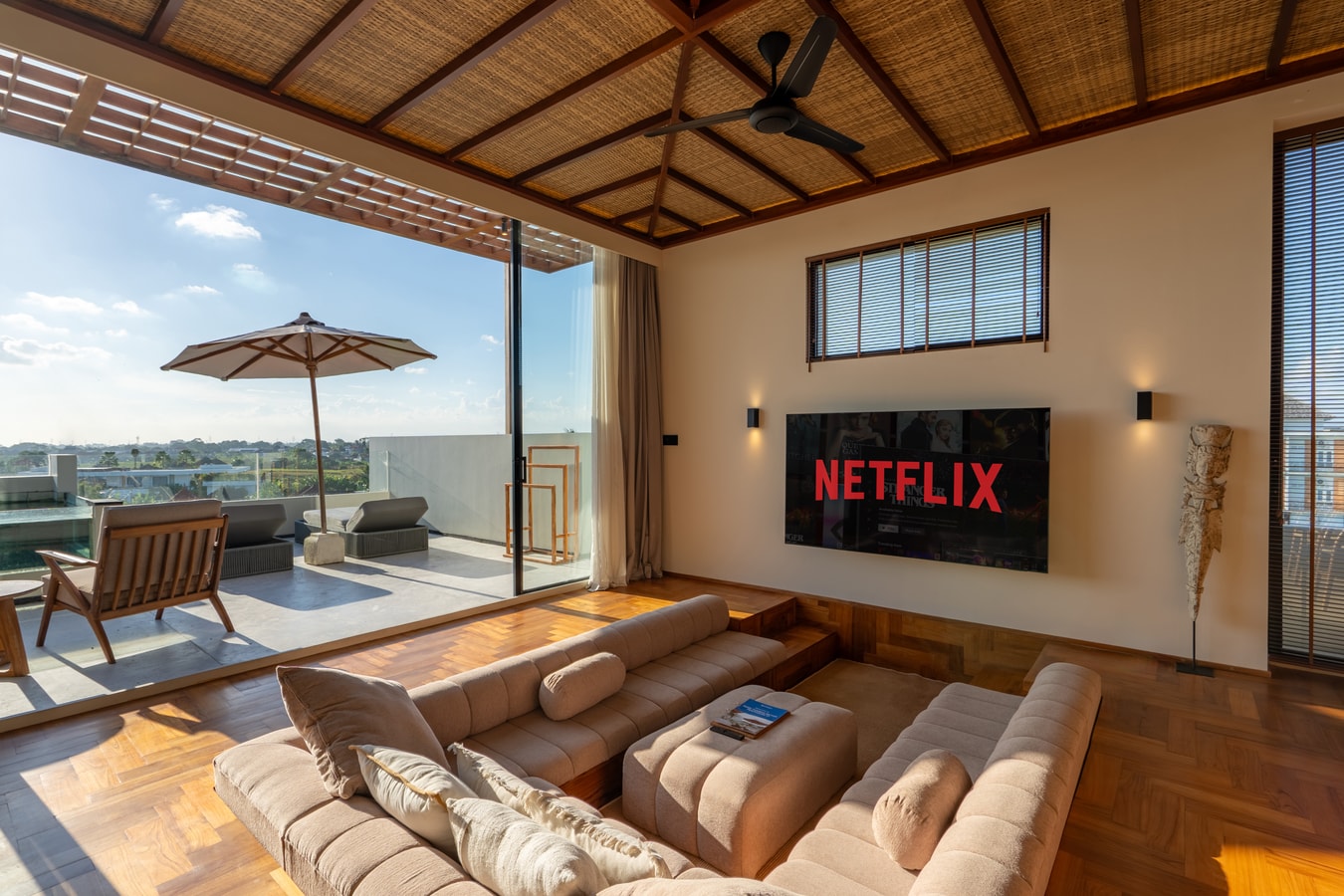 Canggu Refined 3BR Penthouse | Pool & Paddy Views in Canggu, Bali — image 3