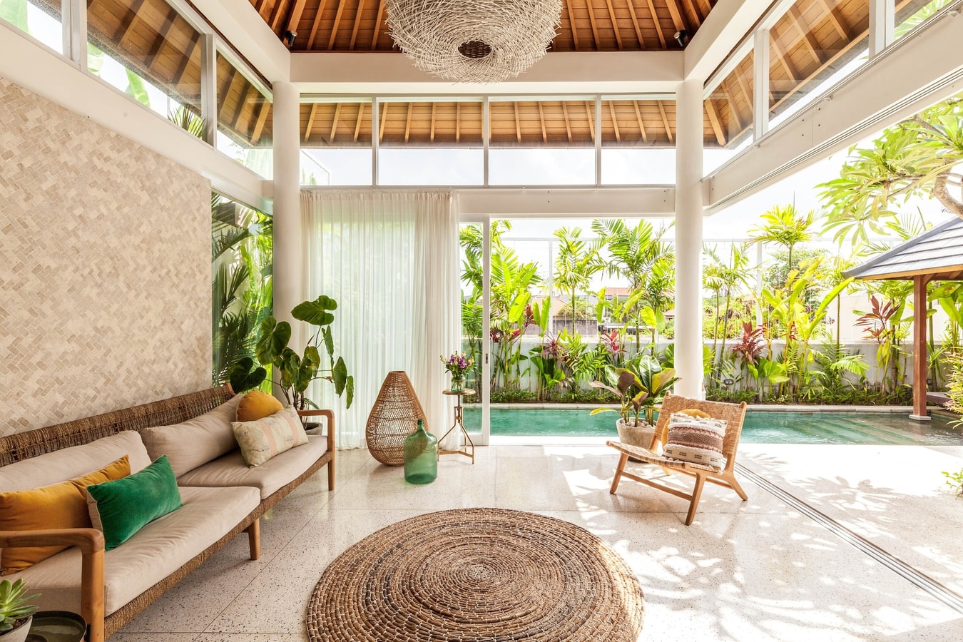 Family 2BR Villa walking distance to beach in Canggu, Bali — image 4