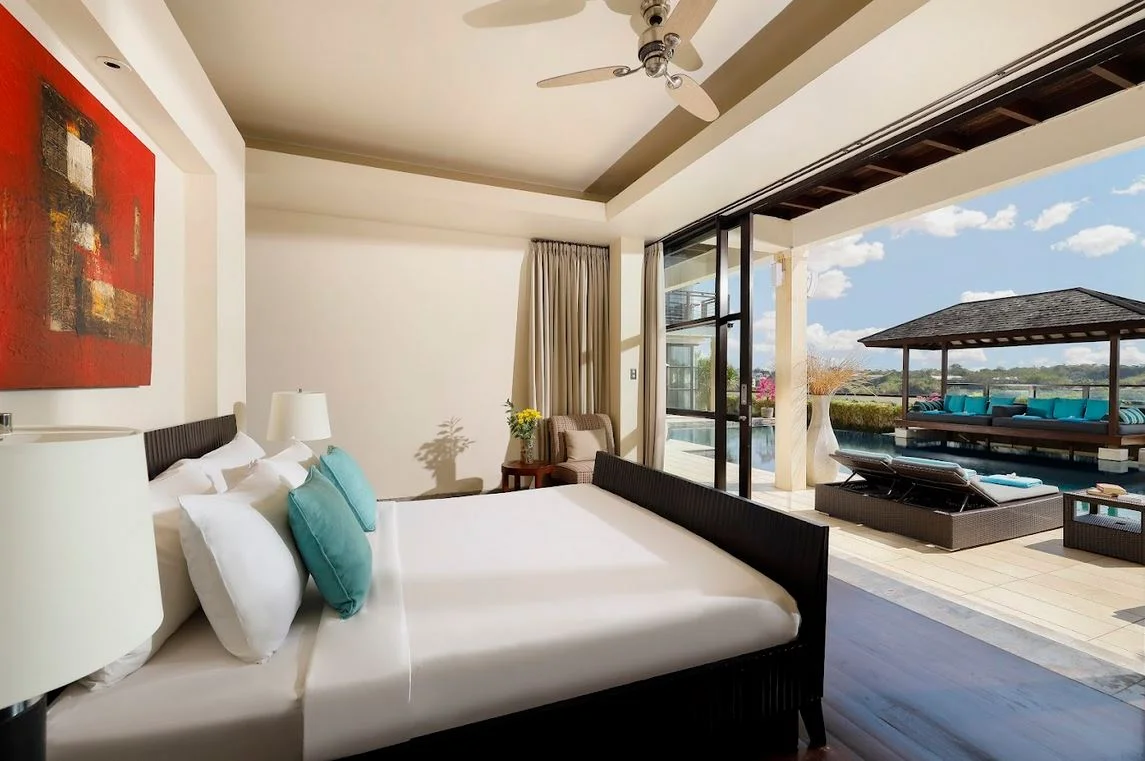 4BR Modern Luxury Villa with Ocean View in Jimbaran — image 17