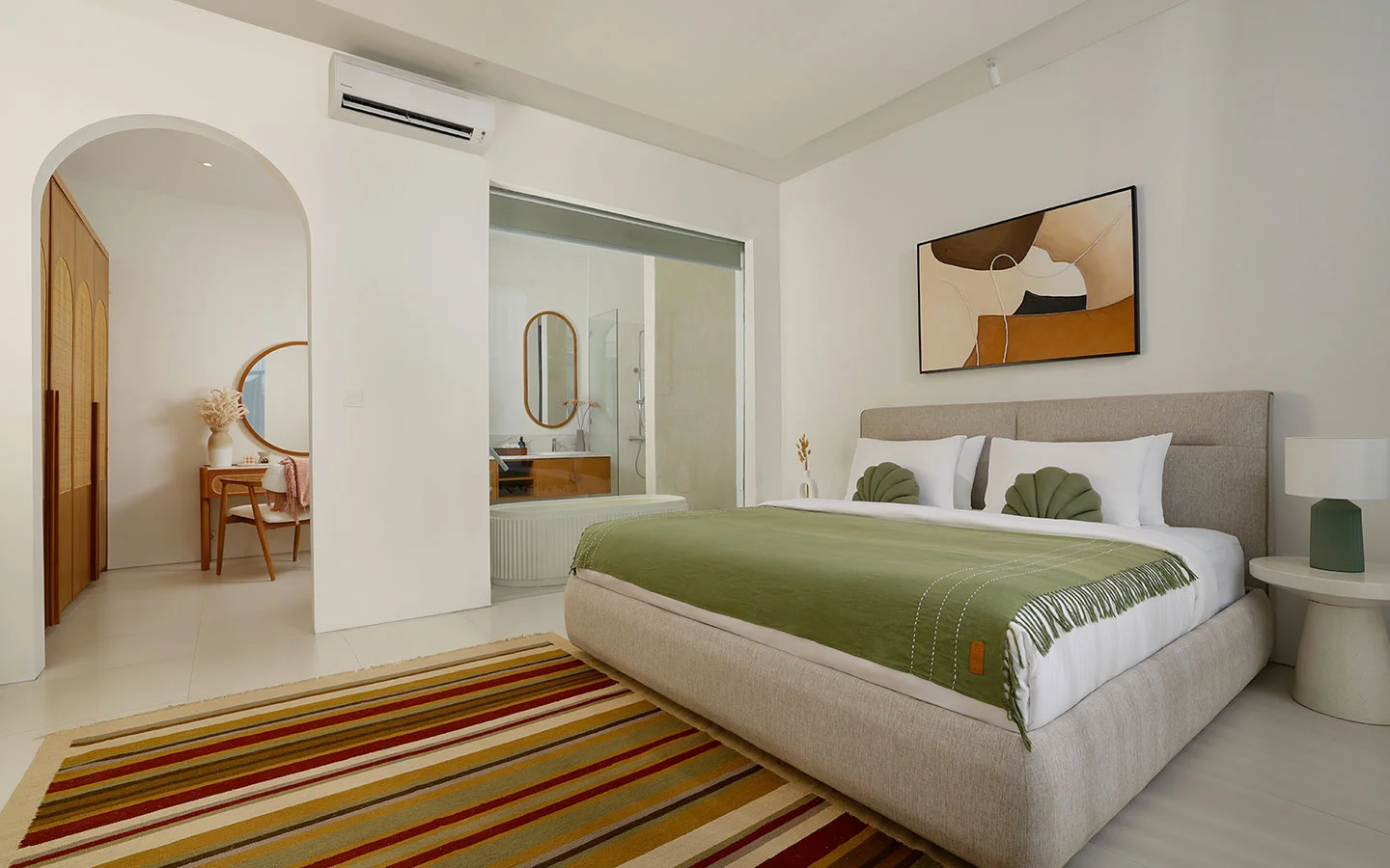 Modern Minimalist 4BR Villa with Private Pool in Berawa Canggu — image 9