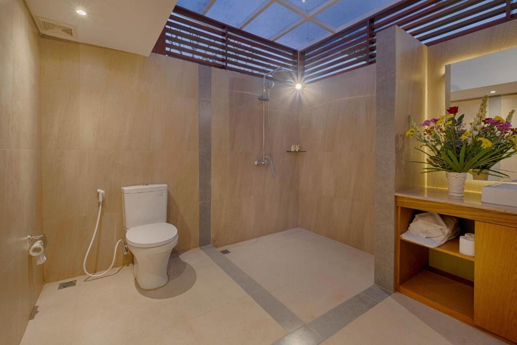 Romantic Garden Retreat 3 Bedroom Private Villa in Canggu — image 5