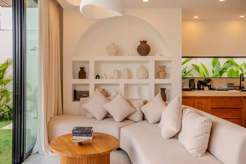 Aintrazy - 3BR Pool and Paddy View Villa, Uluwatu in Pecatu, Bali — image 4
