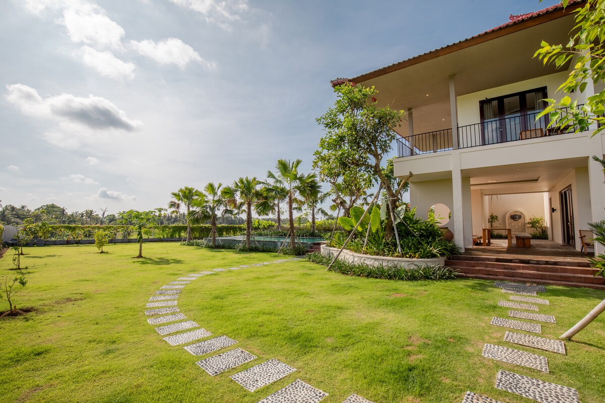 Hidden Nature Gem Private Villa in Tabanan — image 7