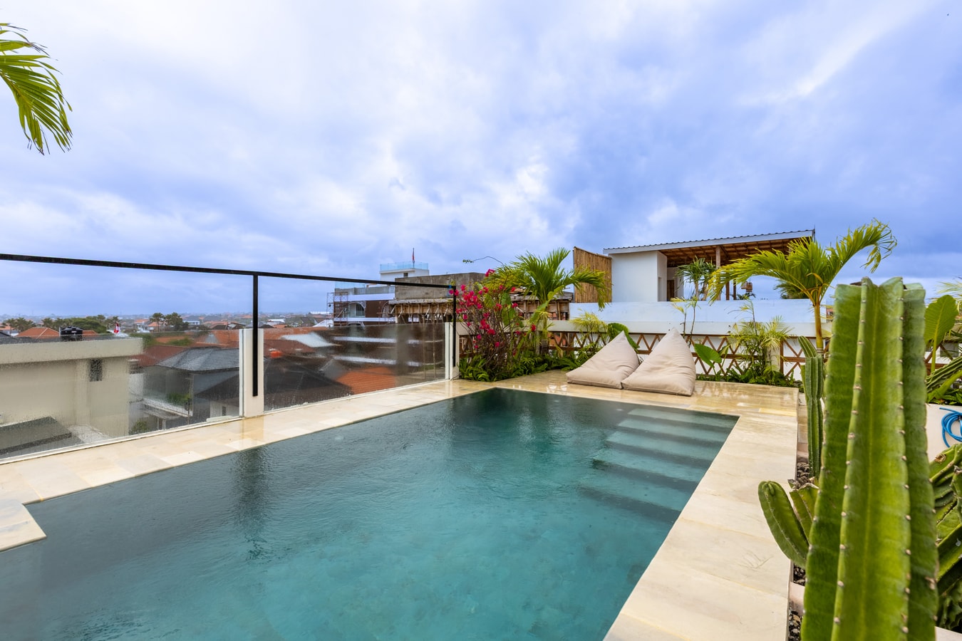 Leo Villa - 2 Bedroom with Rooftop Pool, Berawa in Canggu, Bali — image 11