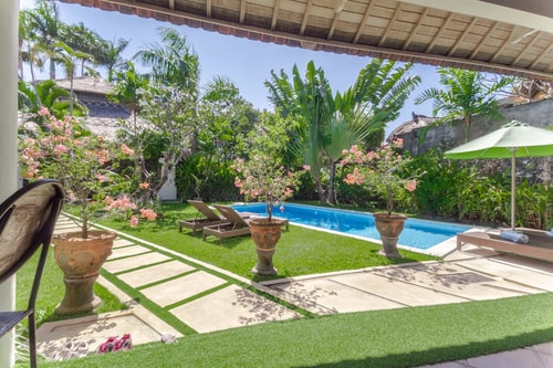 Raquel - 3BR Villa with Pool, Seminyak in Seminyak, Bali — image 2