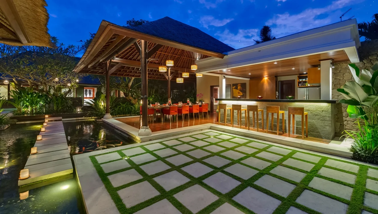 5-Bedroom Family Villa with Pool, Games Room & Walk to Batubelig Beach – Seminyak, Bali – BVI506 — image 12