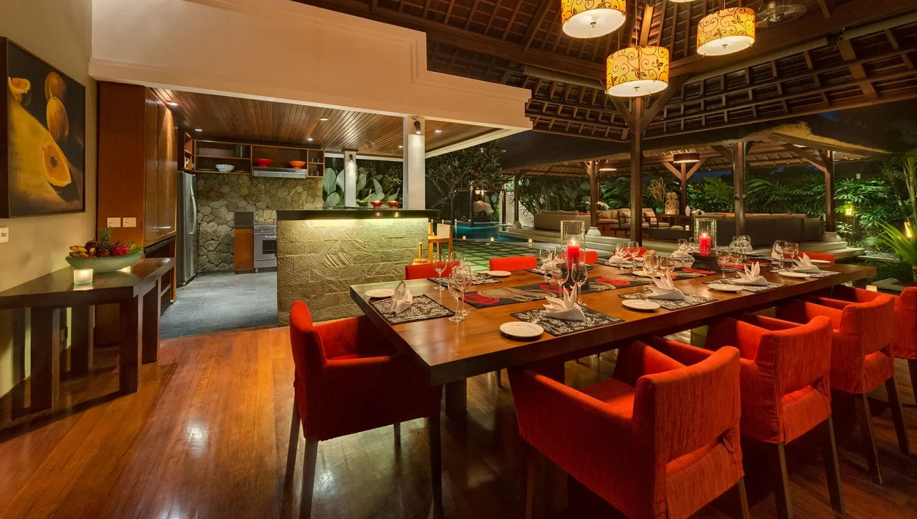 5-Bedroom Family Villa with Pool, Games Room & Walk to Batubelig Beach – Seminyak, Bali – BVI506 — image 10