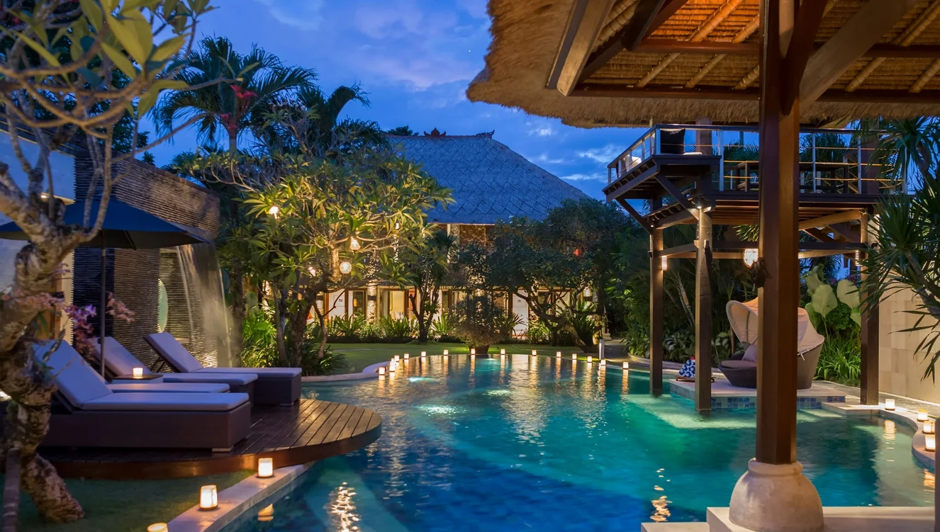 5-Bedroom Family Villa with Pool, Games Room & Walk to Batubelig Beach – Seminyak, Bali – BVI506