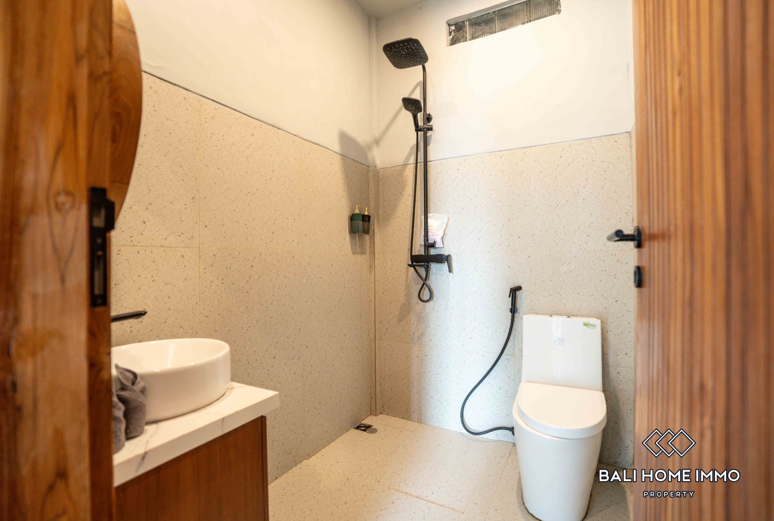5 Bedroom Family Villa for Rent in Cepaka — image 18