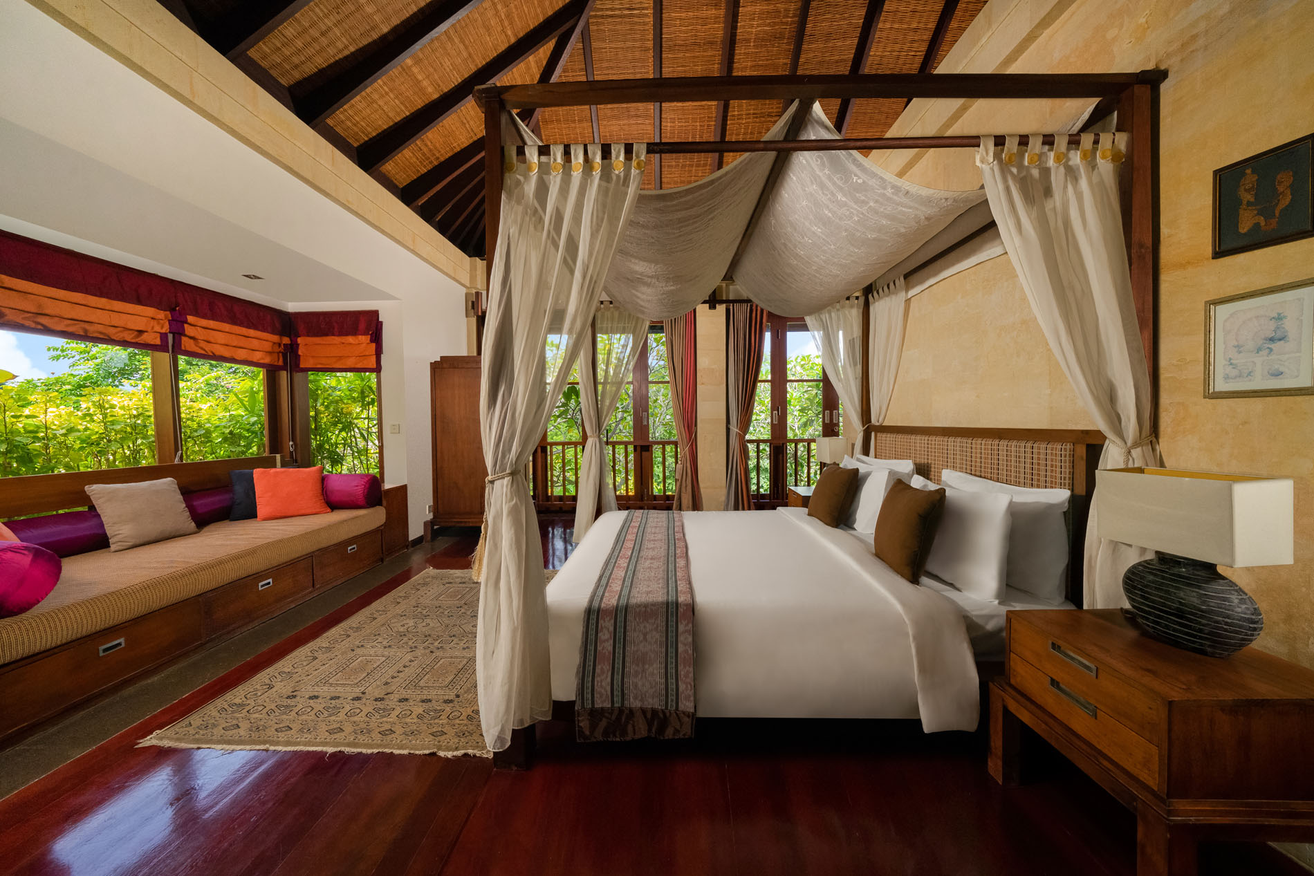 Villa Ambiente | 4 Bedroom Luxury Private Villa Jimbaran — image 5