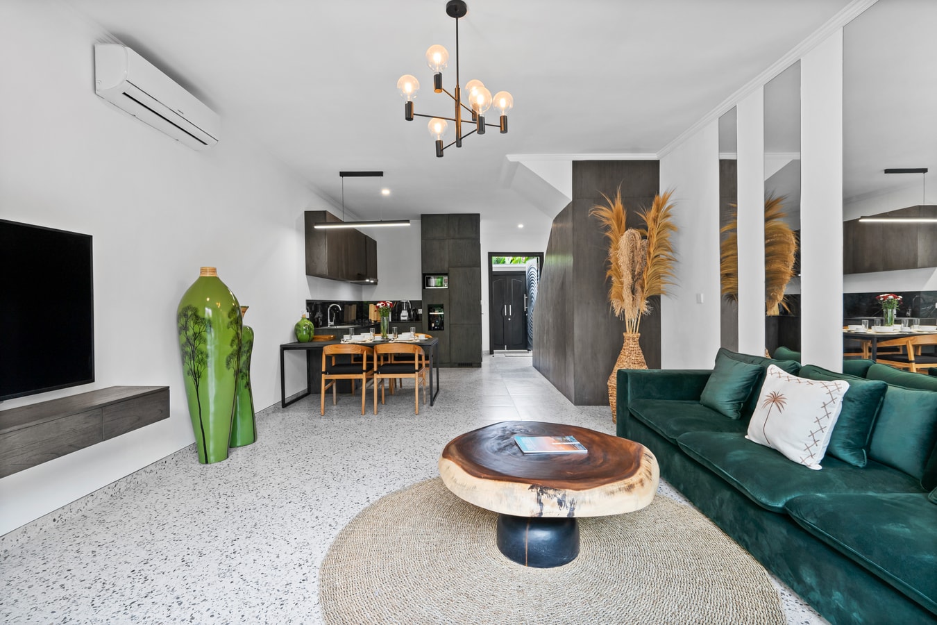 Canggu Sleek 2BR Villa | Pool, Near Nelayan Beach in Canggu, Bali — image 3