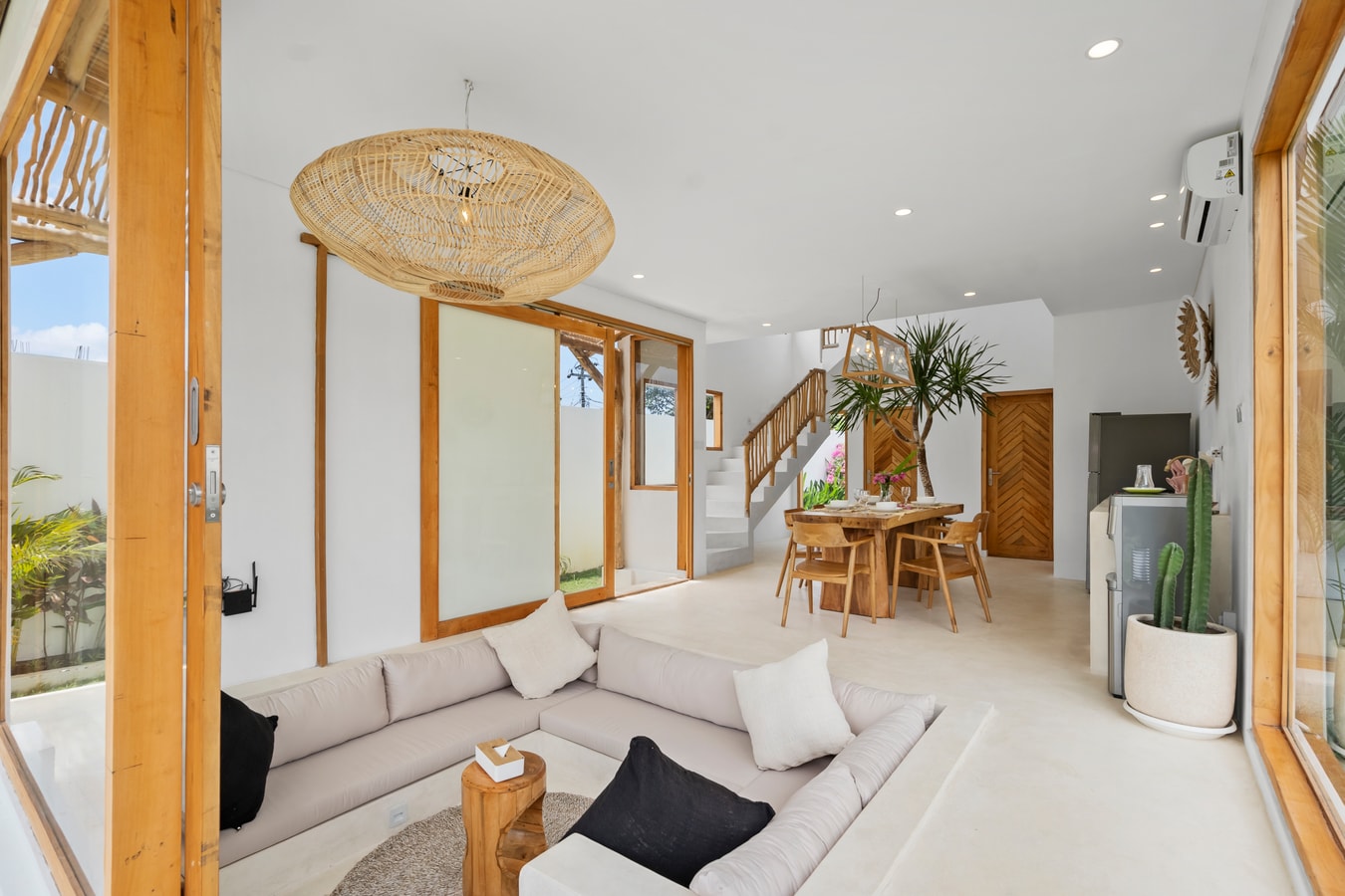Gigi Sun - 3 Bedroom Villa with Pool, Canggu in Canggu, Bali — image 9