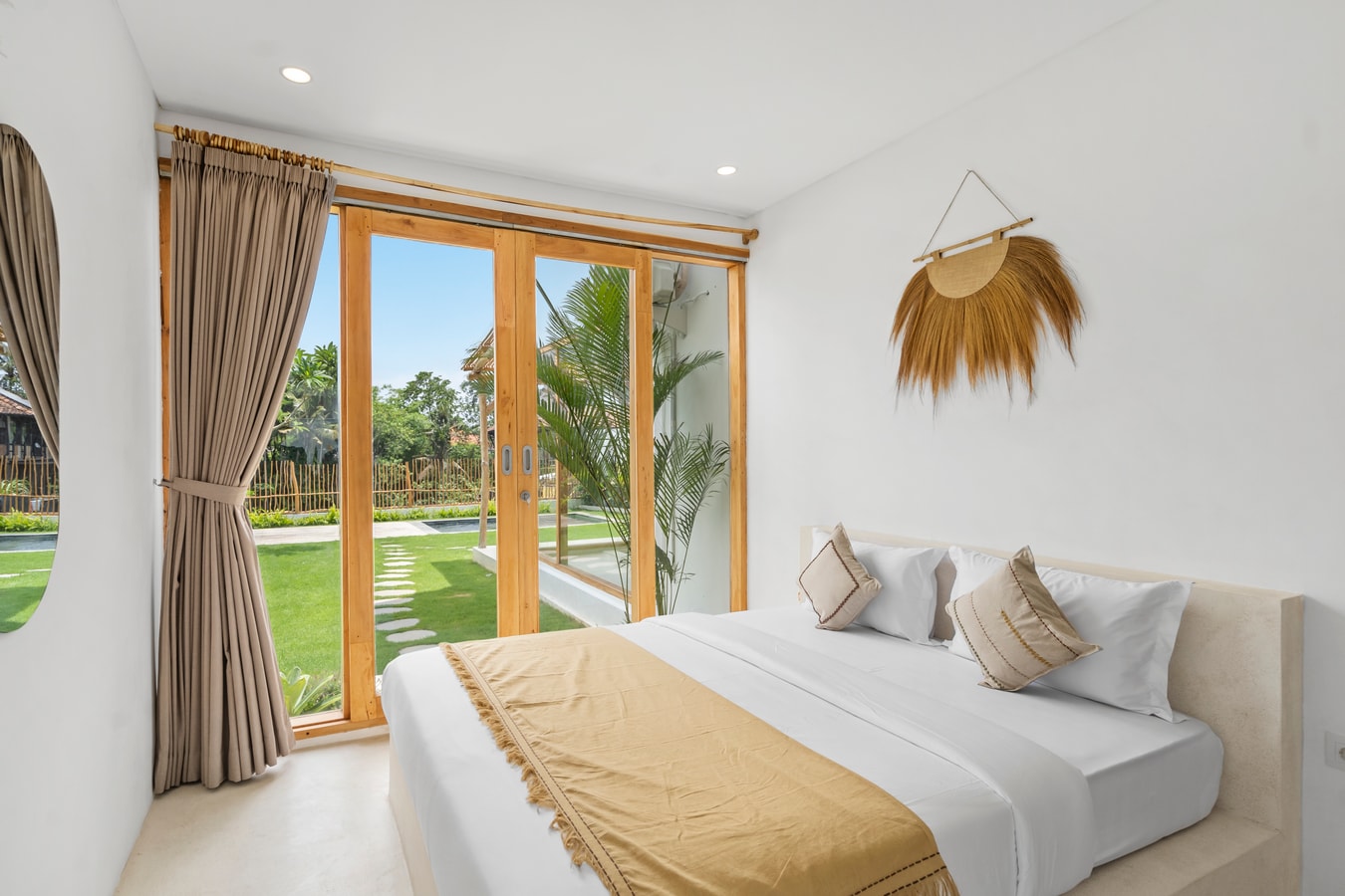 Gigi Sun - 3 Bedroom Villa with Pool, Canggu in Canggu, Bali — image 7