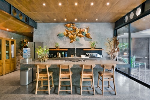 Love Supreme - 5BR Villa with Pool, Batu Bolong in Canggu, Bali — image 2