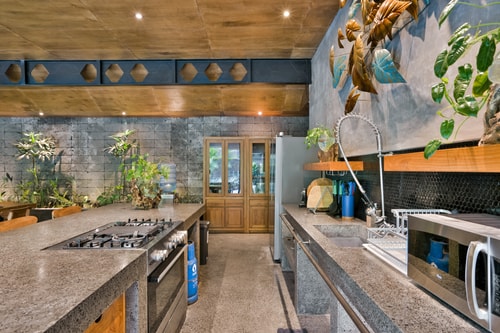 Love Supreme - 5BR Villa with Pool, Batu Bolong in Canggu, Bali — image 4