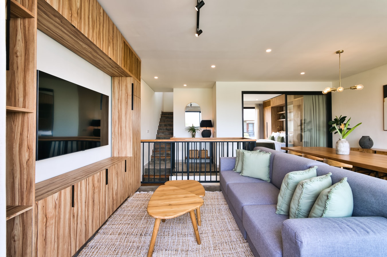 Berawa Townhouse 5 - Pool and Rooftop Jacuzzi in Canggu, Bali — image 3
