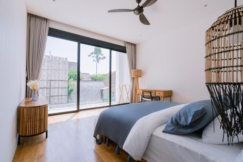 Luxury 3BR Villa with Private Pool & Rooftop Views in Canggu, Bali — image 10