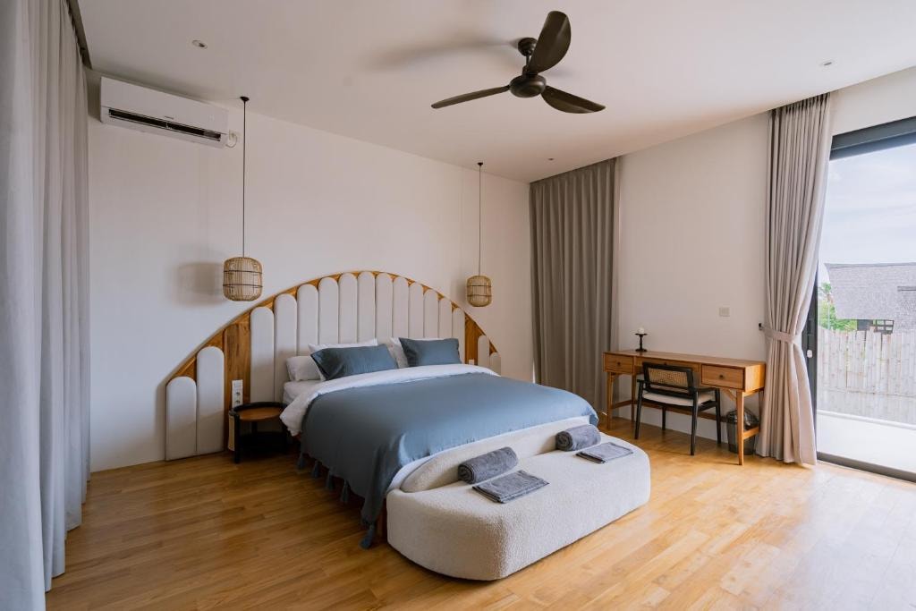 Luxury 3BR Villa with Private Pool & Rooftop Views in Canggu, Bali — image 3