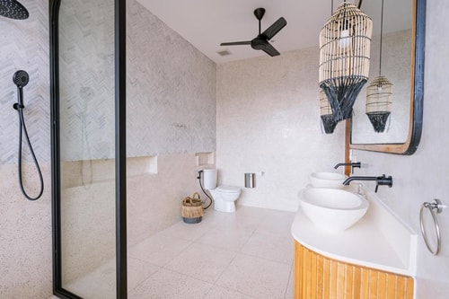 3BR Seaside Villa with Pool & Panoramic Views in Canggu, Bali — image 12
