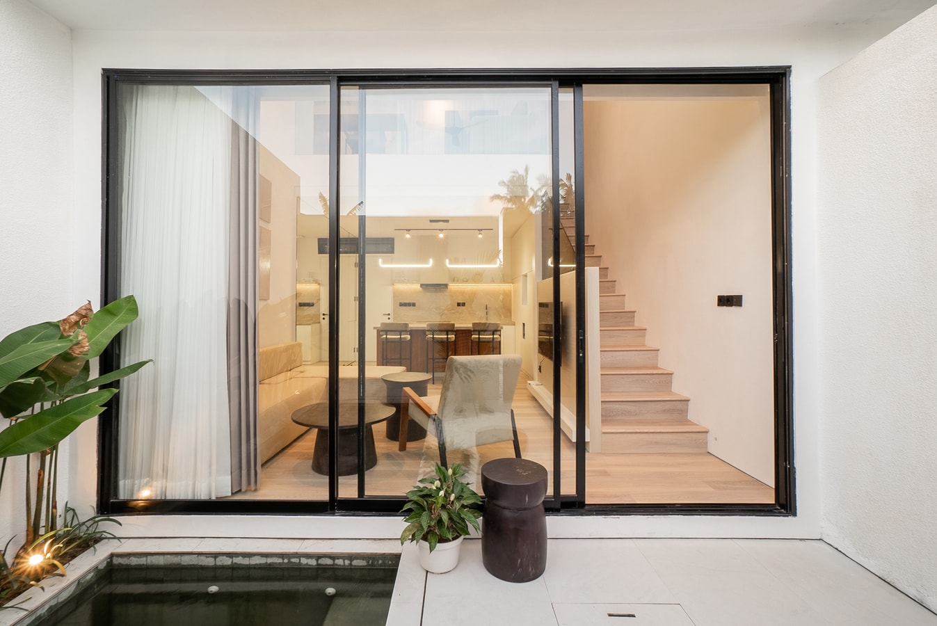 Canggu Modern Tropical 2BR Villa - Plunge Pool in Canggu, Bali — image 3