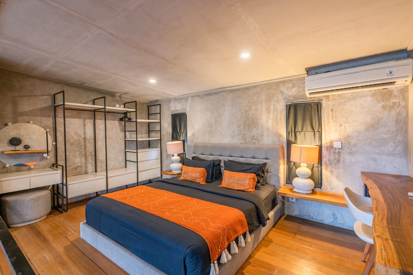 Berawa Loft 2 - 1 Bedroom Loft with Poolside BBQ in Canggu, Bali — image 7