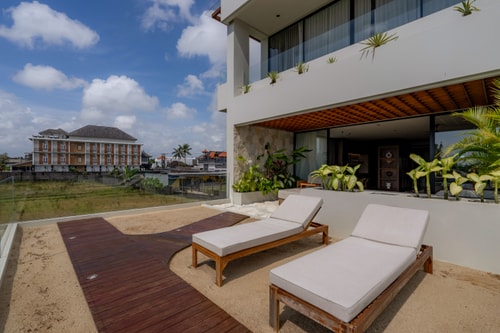 Luxe 1BR Canggu Studio | Rice Fields Pool Balcony in Canggu, Bali — image 12