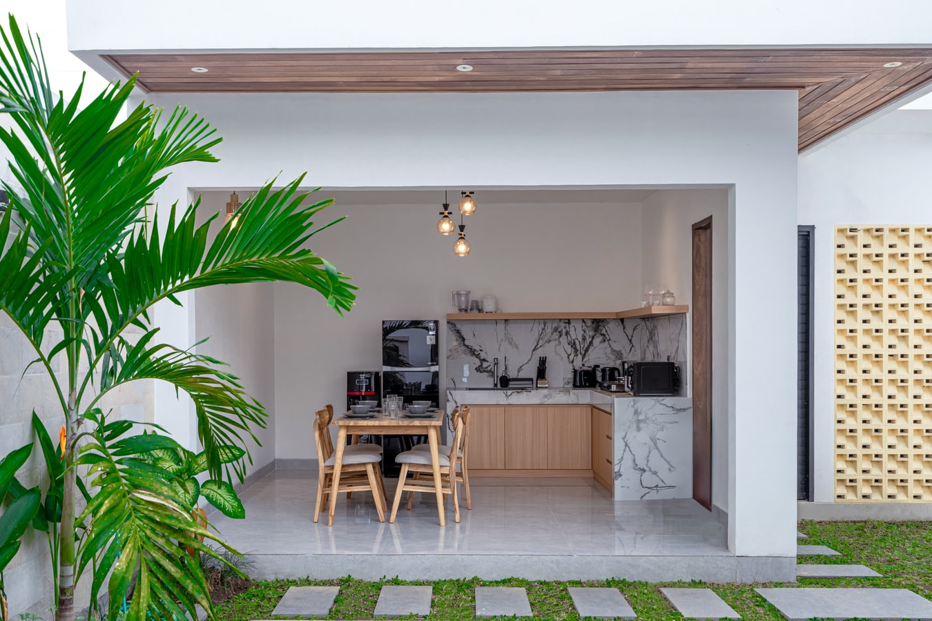 Hepha - 2 Bedroom Villa with Pool, Berawa in Canggu, Bali — image 19